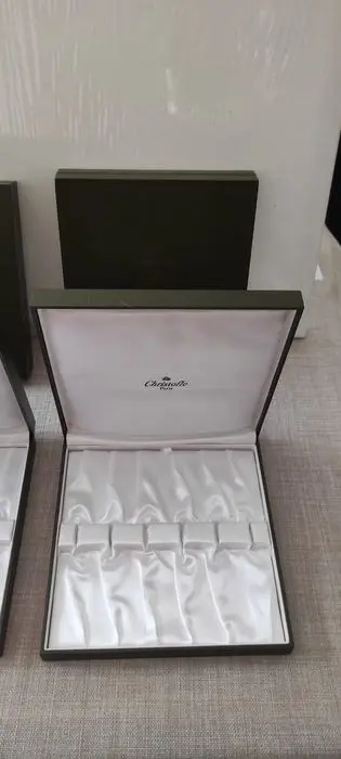 Christofle - Christofle - Opslagruimte (6) - Hout