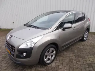 Peugeot 3008 1.6 THP Première ( NW. APK KEURING BIJ VERKOOP )