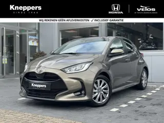 Toyota Yaris 1.5 VVT-i Dynamic | GEEN AFLEVERKOSTEN |  Apple/Android, Achteruitrijcamera, Voorstoele