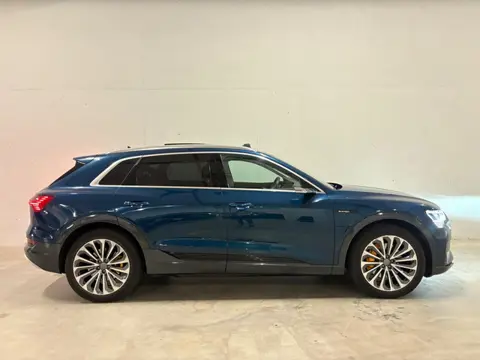 Audi E-tron 55 quattro S-line Pano B&O Virtual Mirror Head up