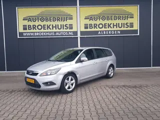 Ford FOCUS Wagon 1.6 Comfort (bj 2010)