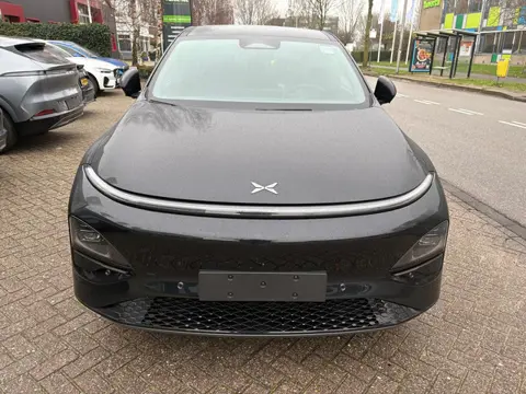 XPENG G6 RWD Long Range 80.8 kWh facelift Trekhaak, nappaleder wit (in tegenstelling tot auto op fot