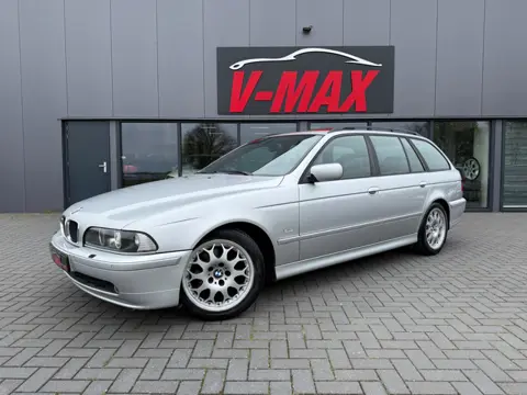 BMW Touring 520i 2.2 Lifestyle Edit Dak Xenon Stoelvw ½Leer