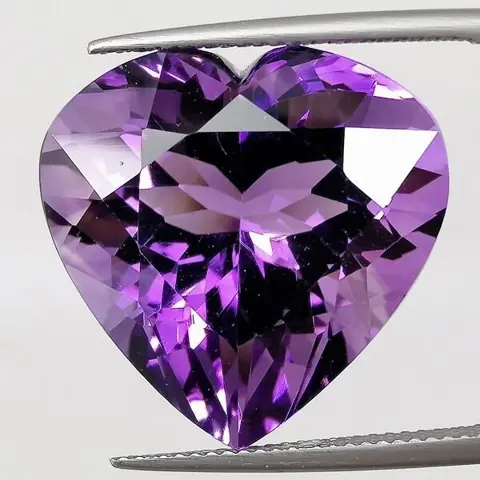 Amethist - 30.87 ct