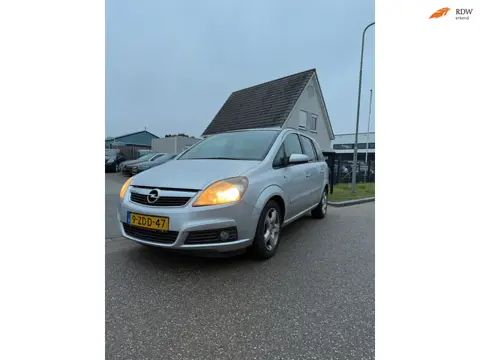Opel Zafira 1.6 Essentia
