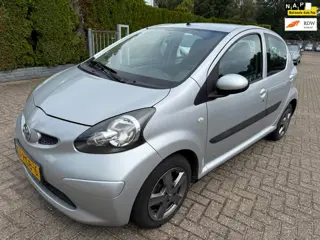 Toyota Aygo 1.0-12V 5-DRS AIRCO LMV TREKHAAK NWE APK