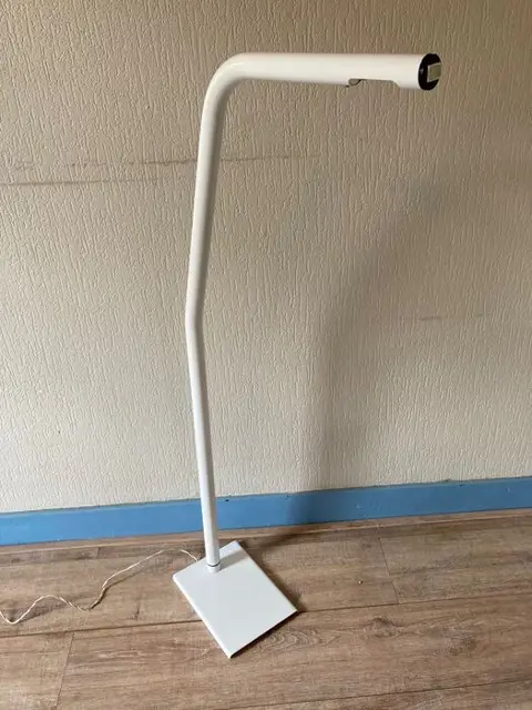 Horn vloerlamp Scandinavisch design (1)