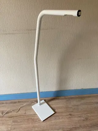 Horn vloerlamp Scandinavisch design (1)