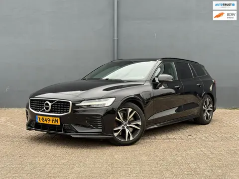 Volvo V60 2.0 T8 Twin Engine AWD R-Design
