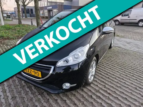 Peugeot 208 1.2 e-VTi Oxygo. Automaat Bj.2014 Kmst.150695 Met APK tot 30-01-2027