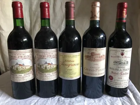 1982 x 2 Château Cros Figeac, 1989 Château Fongraves, 2006