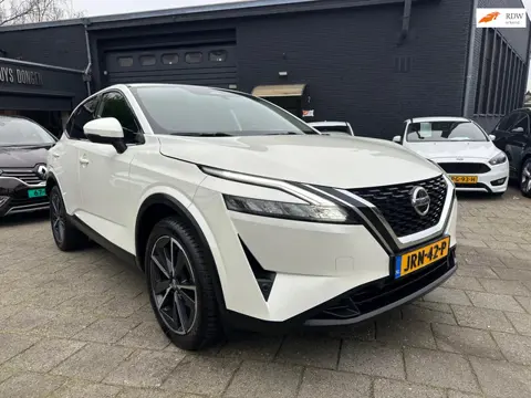 Nissan Qashqai 1.3 MHEV 140pk N-Connecta|360° Cam|Navi|Apple CarPlay