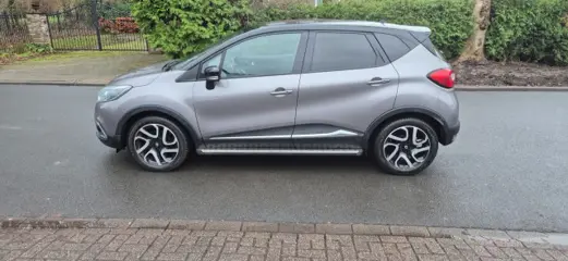RENAULT CAPTUR 0.9 TCe Helly Hansen*navigatie*ECC*Trekhaak*cruisecontrol*NAP*stoelverw.