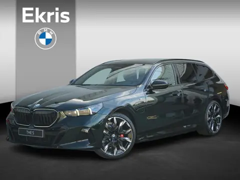 BMW 5 serie Touring 530e | M Sportpakket Pro | Individual Lak | Trekhaak | Innovation Pack | Comfort