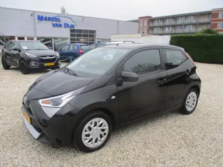 Toyota Aygo 1.0 VVT-i x-play limited