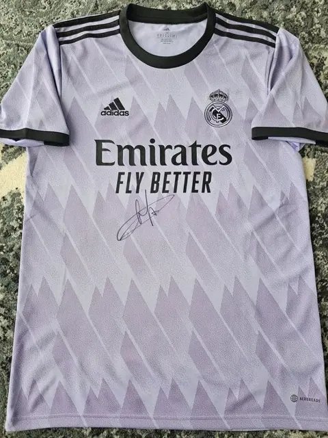 Real Madrid - Eden Hazard - Jersey(s)