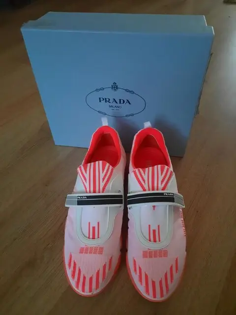 Prada - Sneakers - Maat: Schoenen / EU 39,5