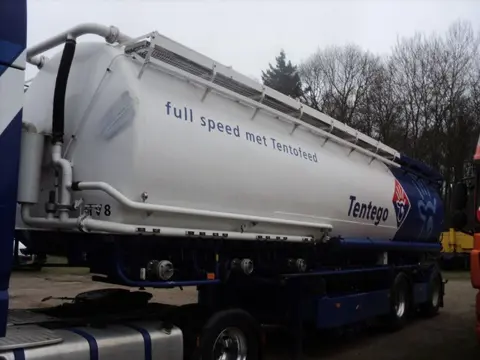 Diversen 2 assige welgro oplegger (bj 2005)