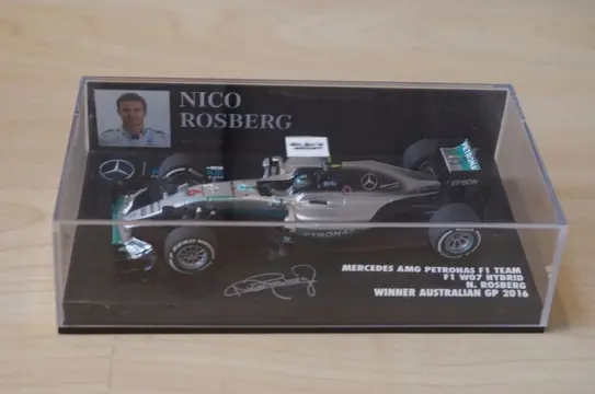 Minichamps - 1:43 - Mercedes AMG Petronas W07 Hybrid N. Rosberg