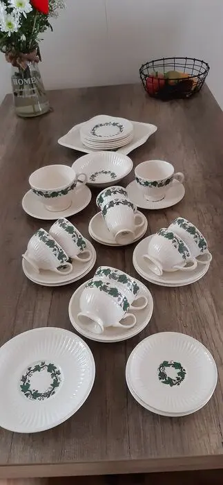 John Goodwin - Wedgwood - Koffie/Thee en Gebakservies (32)