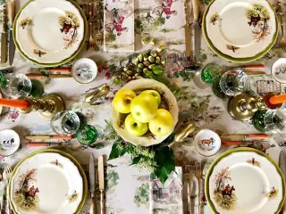 Tafelkleed met twaalf bijpassende servetten, voor