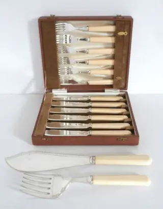 Cooper Bros of Sheffield - Fish cutlery 6-person + fish