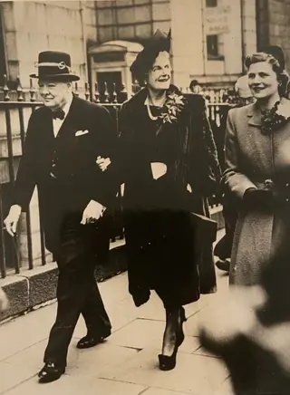 Unknown - Winston Churchill received the Freedom of the