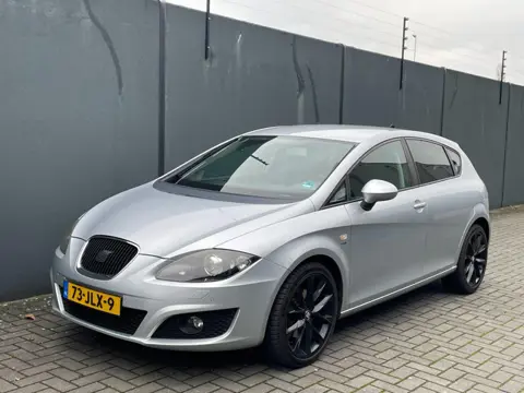 Seat Leon 1.8 TFSI RIJDT GOED/NETTE AUTO/KUIPSTOELEN/PDC V+A