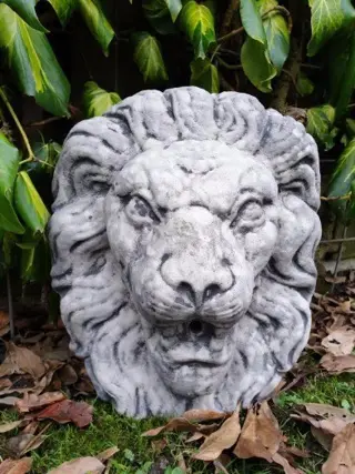 Leeuw,waterspuwer.fontein