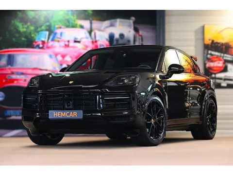 Porsche Cayenne Coupé 3.0 E-Hybrid compleet Porsche Cayenne Turbo GT uitgevoerd