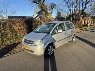 Opel Meriva 1.6-16V Maxx (bj 2004, automaat)