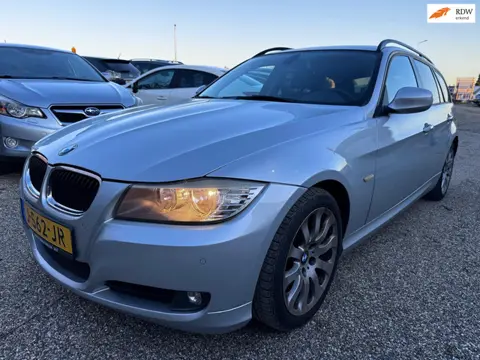 BMW 3-serie Touring 318i High Executive AUTOMAAT Dealer OH! Nette Auto Laag Kilometers