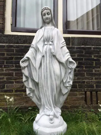 Maagd Maria , heilg tuinbeeld , tuin beeld , Maria tuinbeeld