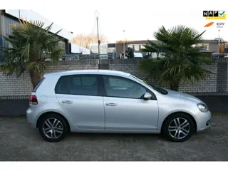 Volkswagen Golf 1.4tsi high 118kW dsg automaat
