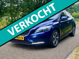 Volvo V40 2.0 T2 (Ocean Race) Clima|Leder|Pano| FULL OPTION.