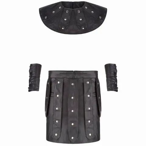 Fetish Bitch zwart leren gladiator kostuum