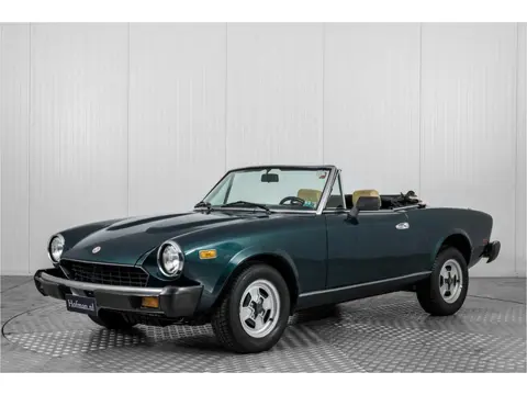 Fiat 124 Spider 2000 . (bj 1980)