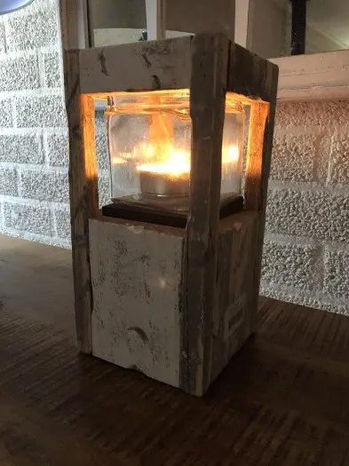 Windlicht-lantaarn,van hout, joop