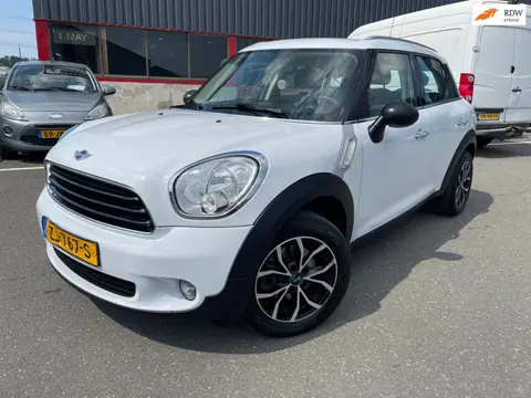 Mini Mini Countryman 1.6 One Chili / AUTOMAAT / SP VLG / OHB /