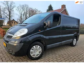 Opel Vivaro 2.0i 117pk Benzine met Airco, Navi, PDC en 6-bak !