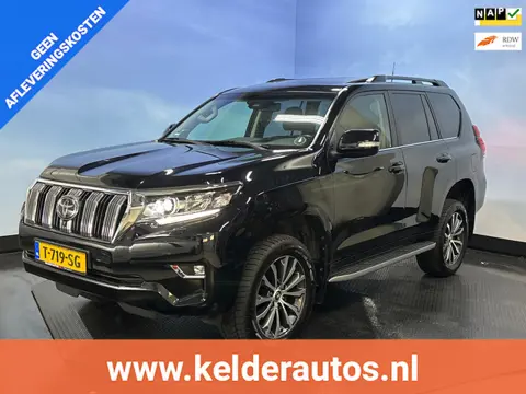 Toyota Land Cruiser 150 EXECUTIVE!! 5-peroons Bomvol!!