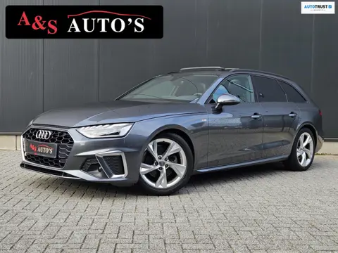 Audi A4 Avant 40 TFSI 190pk 3x S line Panodak Acc Matrix Trekhaak Camera Elektrische kofferbak Keyle