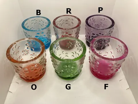 ZOMERAVOND GELUK – WAXINELICHT GLAS 6 ASS KLEUREN 9 CM NIEUW