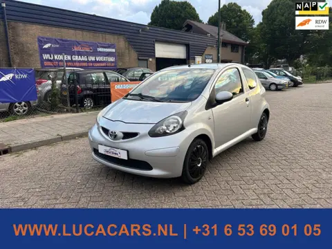 Toyota Aygo 1.0-12V NIEUWE APK!