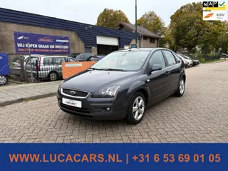 Ford Focus 1.8-16V Ambiente Flexifuel AIRCO + NIEUWE APK!