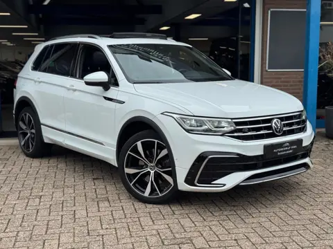 Volkswagen Tiguan 2.0 TSI 4Motion R-LINE 2021 AUT PANO NAP!