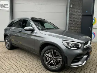 Mercedes-Benz GLC-klasse 300e 4MATIC Premium [Pano | Camera | Dodehoek | AMG-styling]