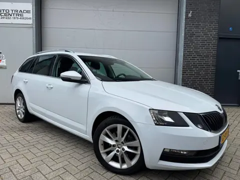 Skoda Octavia Combi 1.0 TSI Greentech Clever Edition [Virtual|Lane Assist|StoelVW|Carplay|Cruise|Nav