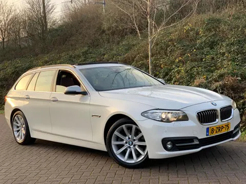 BMW 5-serie Touring 520d High Executive PANO/LEDER/NAVI/FULL HEAD UP TOPSTAAT!