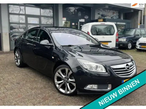 Opel Insignia 2.0 T Edition 4x4 | AUT | NAVI | TREKHAAK | AIRCO | CRUISE | LEDER | PDC | APK.